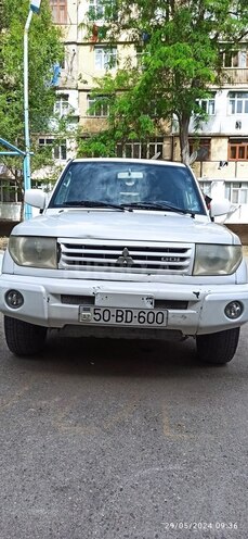 Mitsubishi Pajero io