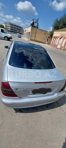 Mercedes E 320