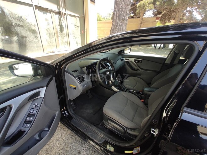 Hyundai Elantra 2015, 127,000 km - 1.8 l - Bakı