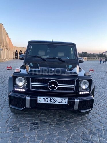 Mercedes G 500