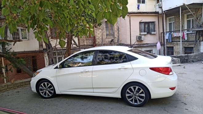 Hyundai Accent