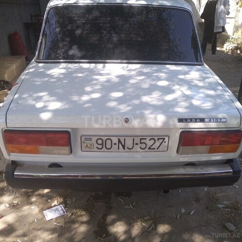 LADA (VAZ) 2107