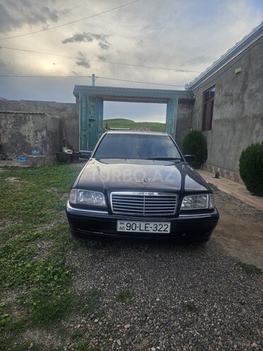 Mercedes C 240 1998, 176,000 km - 2.4 l - Tovuz