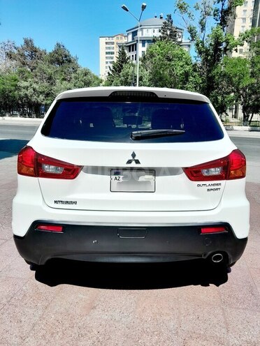 Mitsubishi Outlander Sport