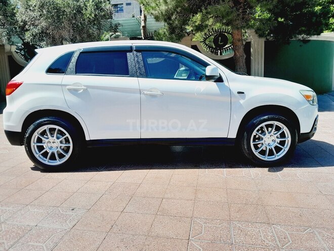 Mitsubishi Outlander Sport