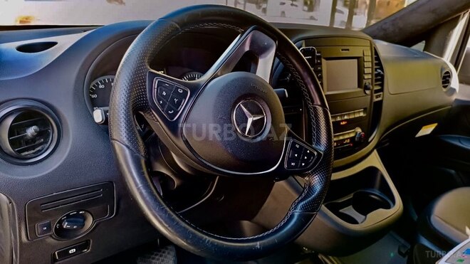 Mercedes  2018, 45,000 km - 2.0 l - Bakı