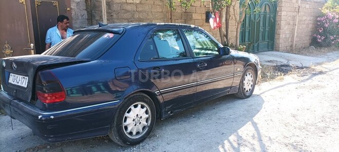Mercedes C 180 1995, 340,900 km - 1.8 л - Bakı