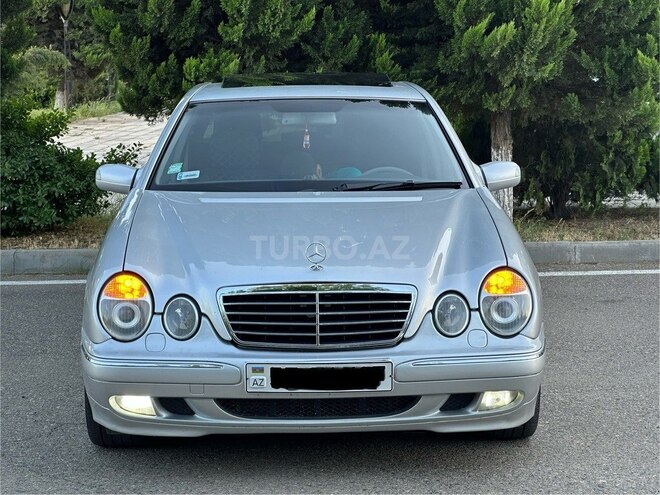 Mercedes E 270 2000, 430,000 km - 2.7 л - Saatlı