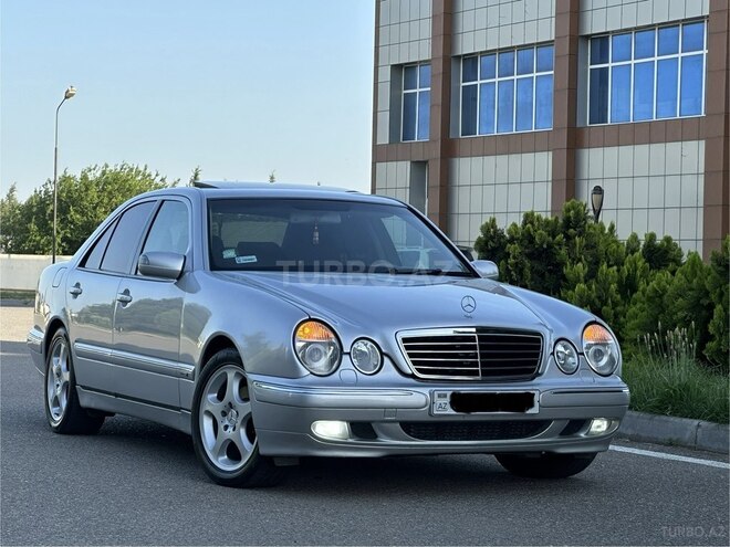 Mercedes E 270 2000, 430,000 km - 2.7 л - Saatlı