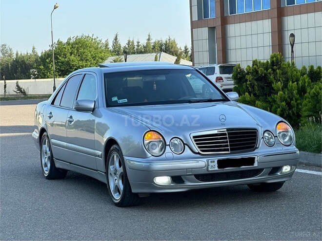 Mercedes E 270 2000, 430,000 km - 2.7 л - Saatlı