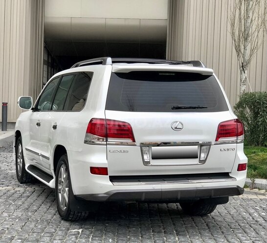 Lexus LX 570