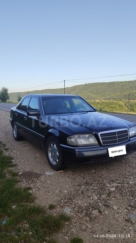 Mercedes C 220