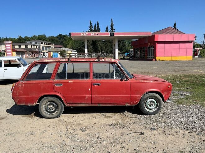 LADA (VAZ) 2102