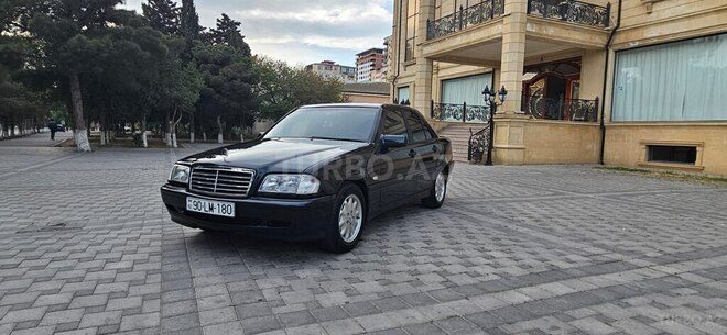 Mercedes C 180