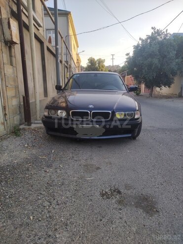 BMW 735