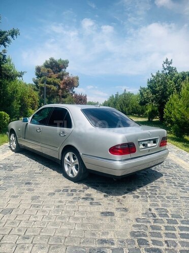 Mercedes E 300 d 1999, 370,000 km - 3.0 l - Bakı