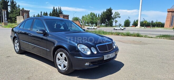 Mercedes E 270 2003, 400,000 km - 2.7 l - Bakı