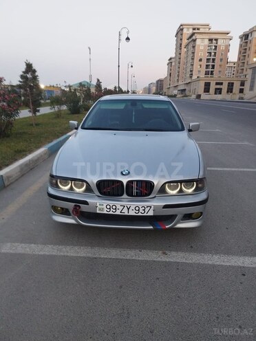 BMW 525