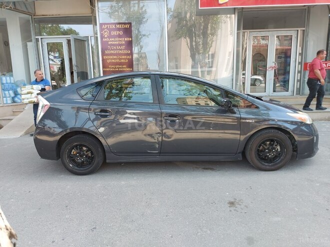 Toyota Prius 2014, 210,000 km - 1.8 l - Bakı