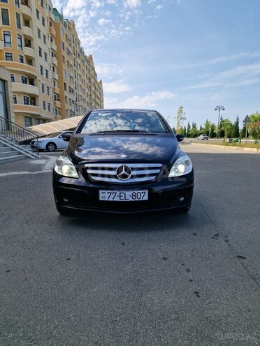 Mercedes B 150