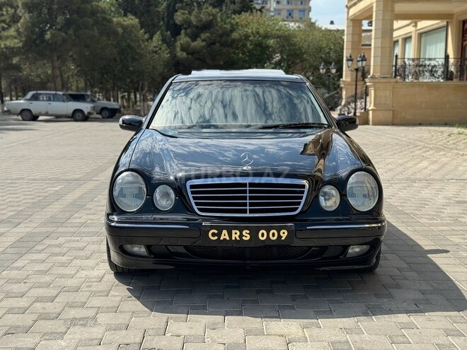 Mercedes E 240