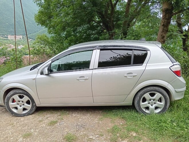 Opel Astra 2007, 250,000 km - 1.3 l - Şəki