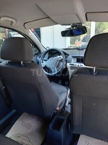 Opel Astra 2007, 250,000 km - 1.3 l - Şəki