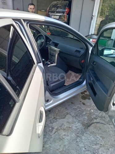 Opel Astra 2007, 250,000 km - 1.3 l - Şəki