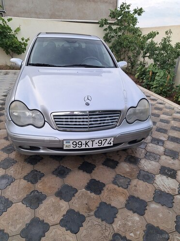 Mercedes C 180