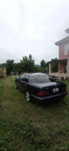 Mercedes E 320 2000, 368,000 km - 3.2 л - Lənkəran