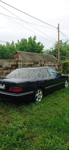 Mercedes E 320 2000, 368,000 km - 3.2 л - Lənkəran