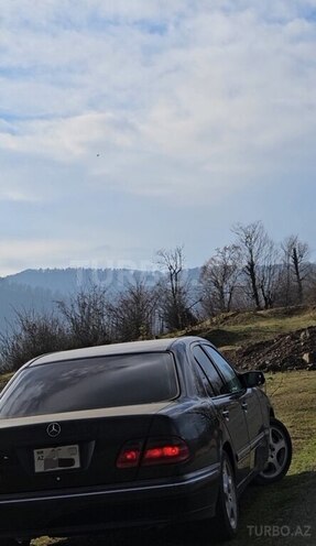 Mercedes E 320 2000, 368,000 km - 3.2 л - Lənkəran