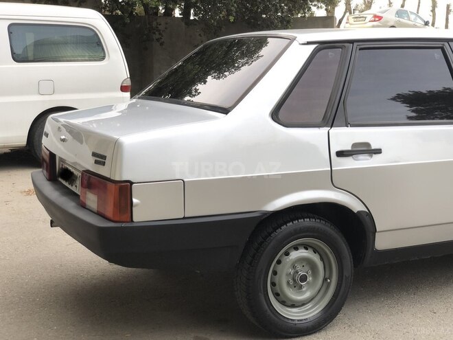 LADA (VAZ) 21099