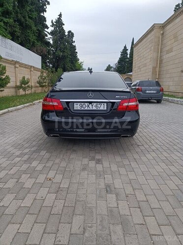 Mercedes E 200