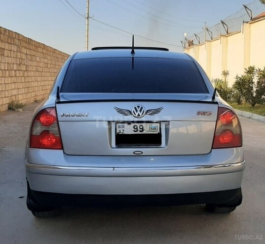 Volkswagen Passat 2004, 335,000 km - 1.8 l - Bakı