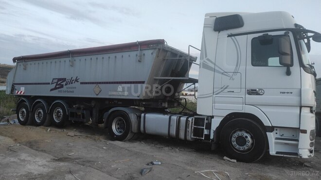 Mercedes Actros 1844