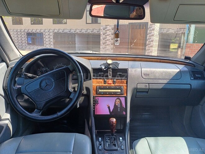 Mercedes C 230 1998, 395,410 km - 2.3 l - Astara