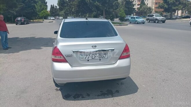 Nissan Tiida 2012, 180,000 km - 1.5 l - Bakı