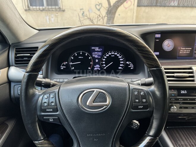 Lexus LS 460