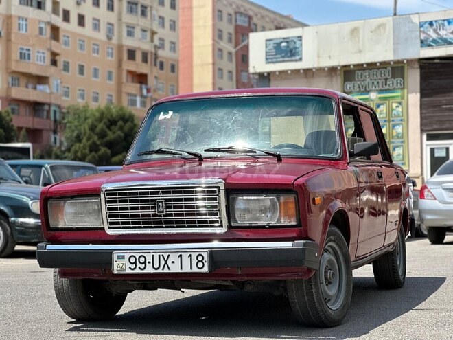 LADA (VAZ) 2107