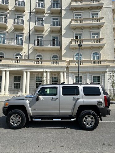 Hummer H3