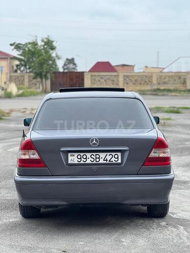 Mercedes C 180