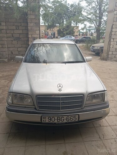 Mercedes C 220 d 1996, 200,000 km - 2.2 l - Salyan
