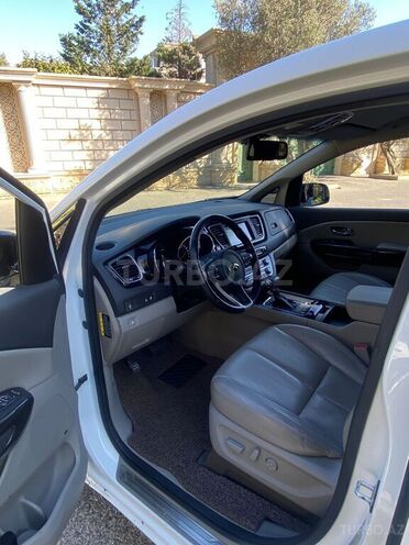 Kia Carnival 2017, 86,000 km - 2.2 л - Bakı