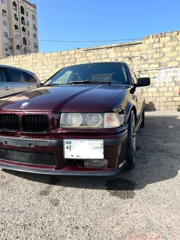 BMW 320 1993, 300,000 km - 2.0 l - Sumqayıt