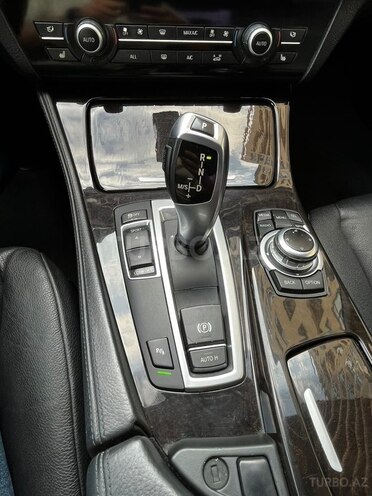 BMW 528 2003, 240,000 km - 2.0 l - Bakı