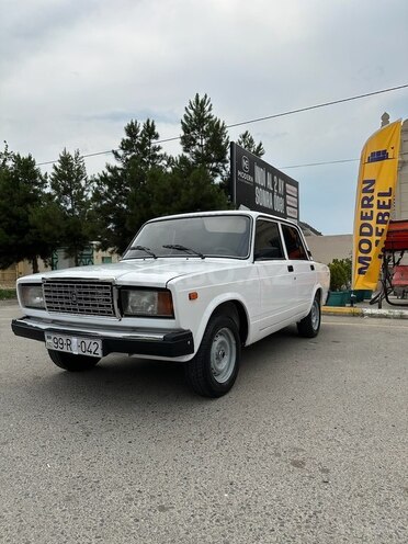 LADA (VAZ) 2107