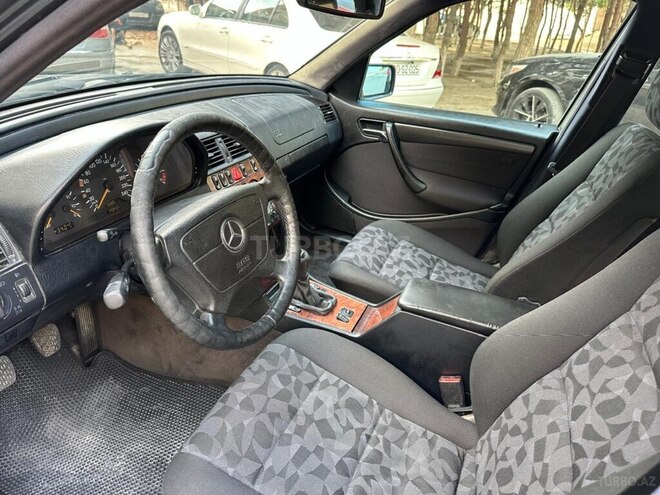 Mercedes C 180 1999, 232,000 km - 1.8 l - Sumqayıt