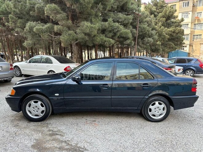 Mercedes C 180 1999, 232,000 km - 1.8 l - Sumqayıt