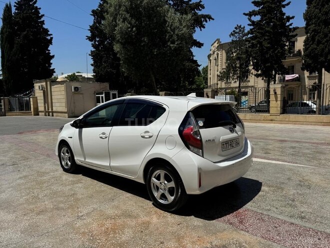 Toyota Prius C